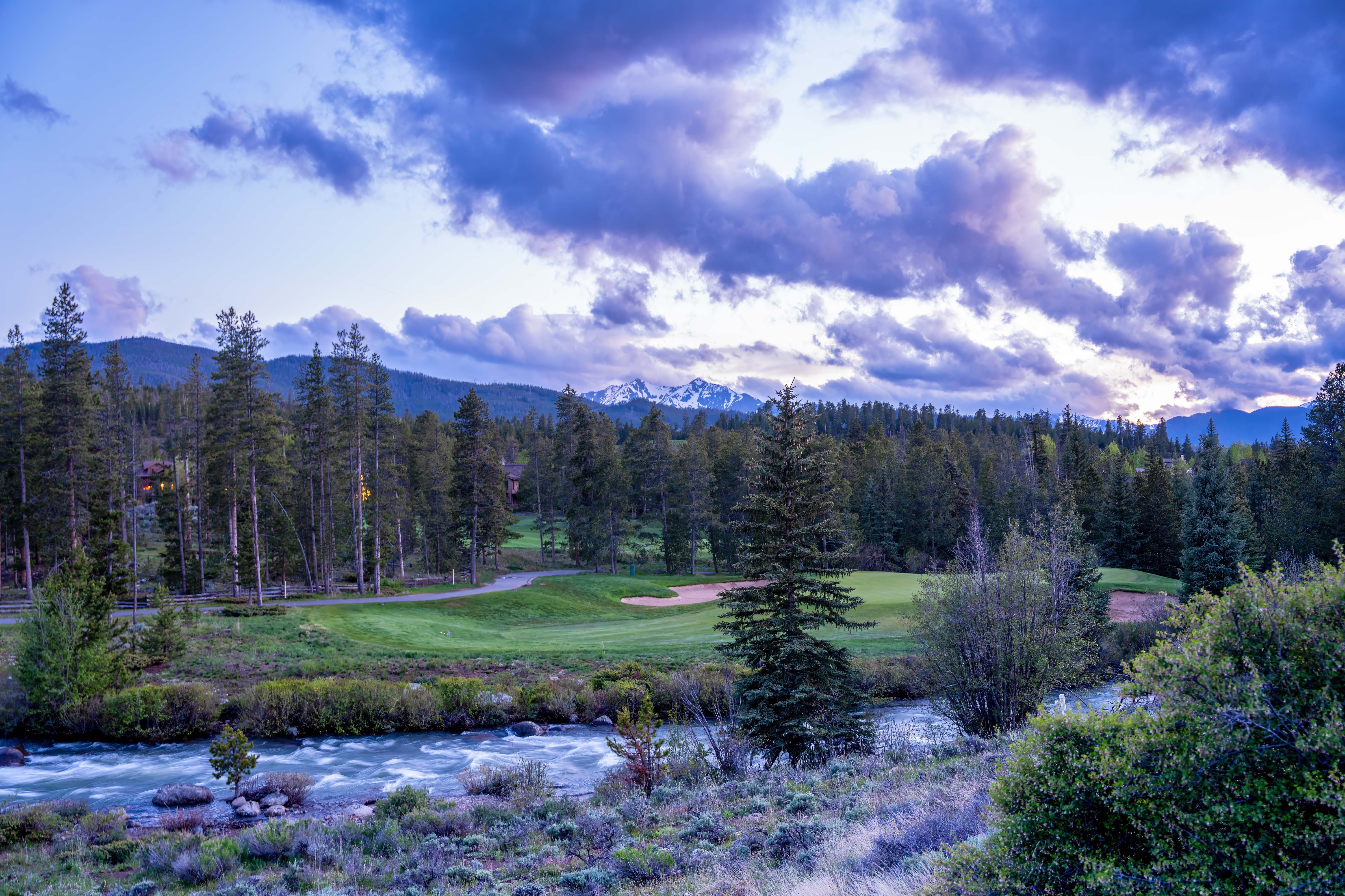 Scenic shores of the river in Keystone River Golf Course. 